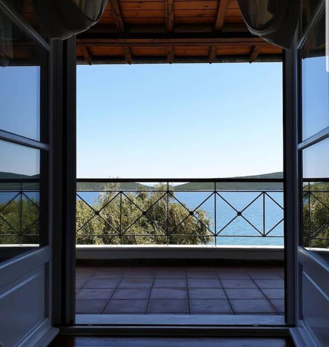 Villa Liana Sourpi Екстер'єр фото